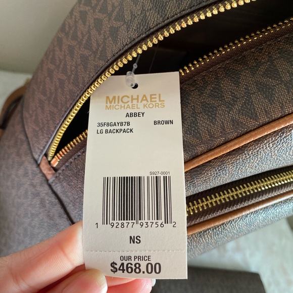 Michael Kors abbey backpack & wallet - Picture 3 of 7